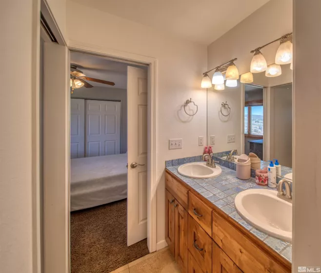 5365 Eastlake, Washoe Valley, Nevada 89704, 5 Bedrooms Bedrooms, ,4 BathroomsBathrooms,Residential,Residential,Eastlake,250006114