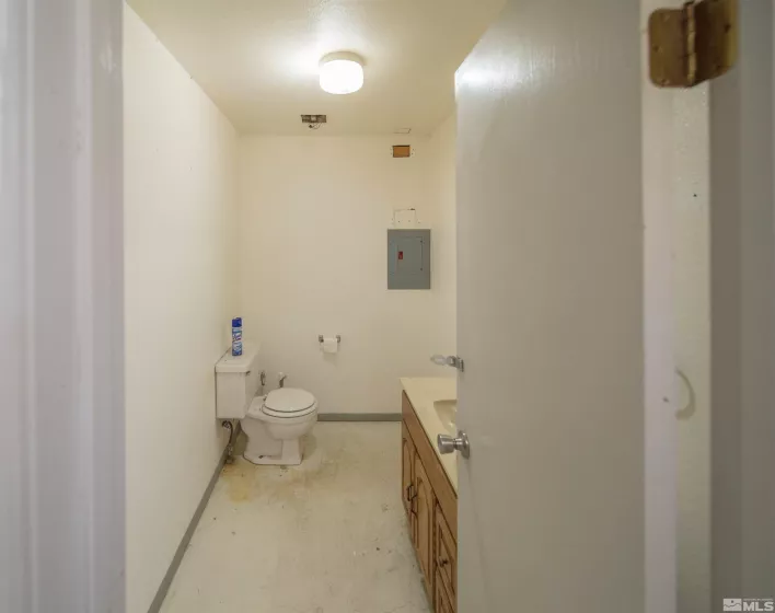 5365 Eastlake, Washoe Valley, Nevada 89704, 5 Bedrooms Bedrooms, ,4 BathroomsBathrooms,Residential,Residential,Eastlake,250006114