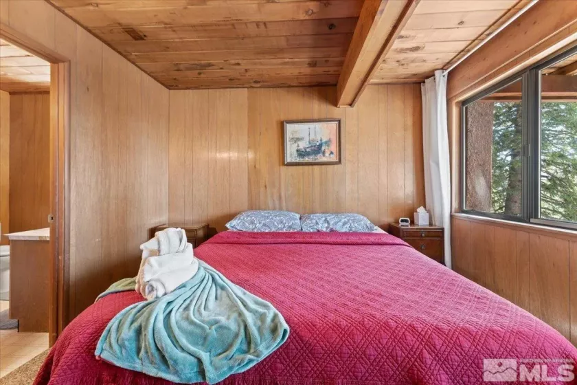 592 Douglas, Incline Village, Nevada 89451, 4 Bedrooms Bedrooms, ,3 BathroomsBathrooms,Residential,Residential,Douglas,250006076