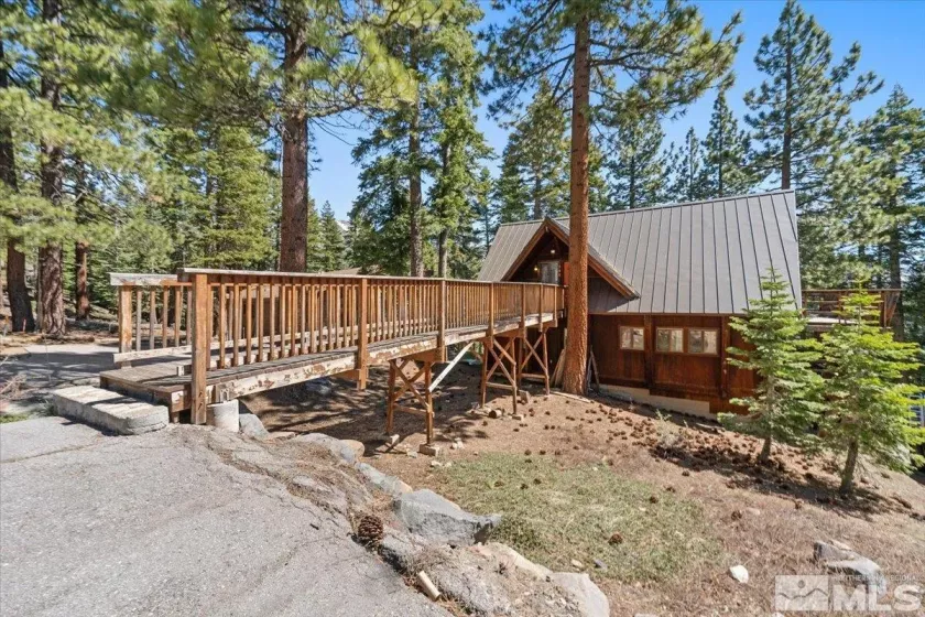 592 Douglas, Incline Village, Nevada 89451, 4 Bedrooms Bedrooms, ,3 BathroomsBathrooms,Residential,Residential,Douglas,250006076