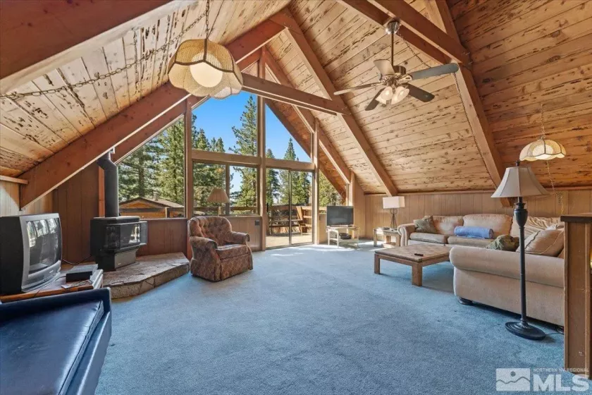 592 Douglas, Incline Village, Nevada 89451, 4 Bedrooms Bedrooms, ,3 BathroomsBathrooms,Residential,Residential,Douglas,250006076
