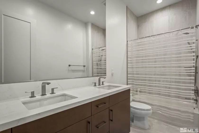 1537 Golf Club, Reno, Nevada 89519, 3 Bedrooms Bedrooms, ,4 BathroomsBathrooms,Residential,Residential,Golf Club,250006121