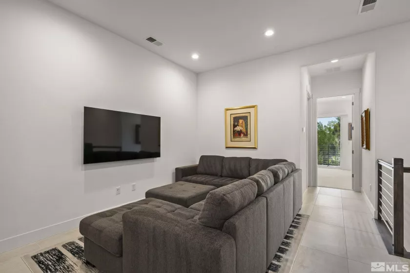 1537 Golf Club, Reno, Nevada 89519, 3 Bedrooms Bedrooms, ,4 BathroomsBathrooms,Residential,Residential,Golf Club,250006121