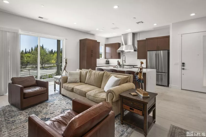 1537 Golf Club, Reno, Nevada 89519, 3 Bedrooms Bedrooms, ,4 BathroomsBathrooms,Residential,Residential,Golf Club,250006121
