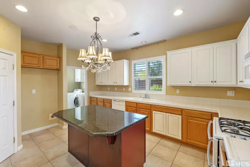 10568 Iron Point, Reno, Nevada 89521, 3 Bedrooms Bedrooms, ,3 BathroomsBathrooms,Residential,Residential,Iron Point,250006120