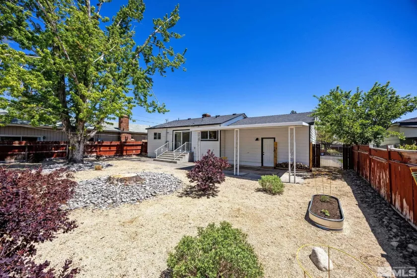 635 Lester, Reno, Nevada 89502, 3 Bedrooms Bedrooms, ,1 BathroomBathrooms,Residential,Residential,Lester,250006117