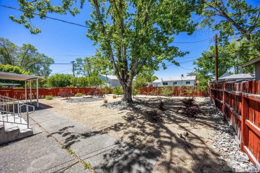 635 Lester, Reno, Nevada 89502, 3 Bedrooms Bedrooms, ,1 BathroomBathrooms,Residential,Residential,Lester,250006117