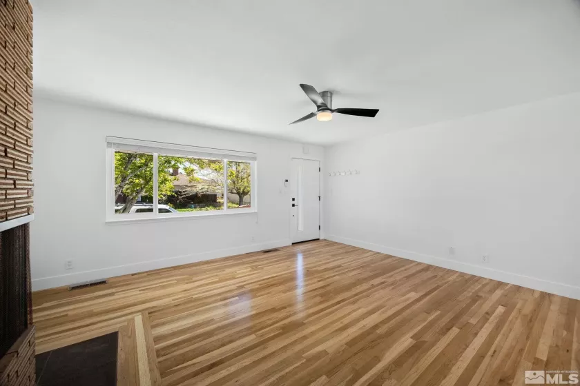 635 Lester, Reno, Nevada 89502, 3 Bedrooms Bedrooms, ,1 BathroomBathrooms,Residential,Residential,Lester,250006117