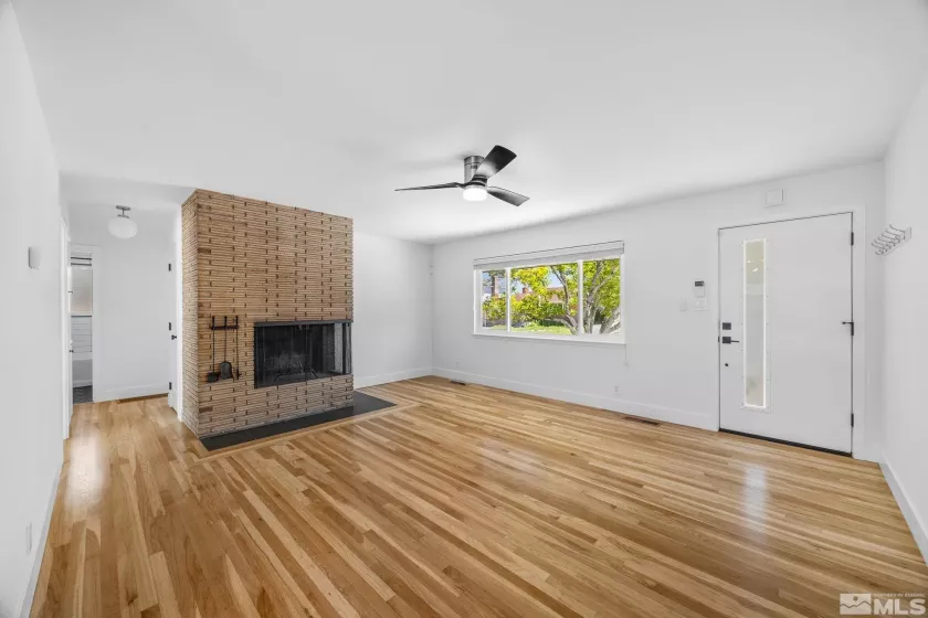 635 Lester, Reno, Nevada 89502, 3 Bedrooms Bedrooms, ,1 BathroomBathrooms,Residential,Residential,Lester,250006117