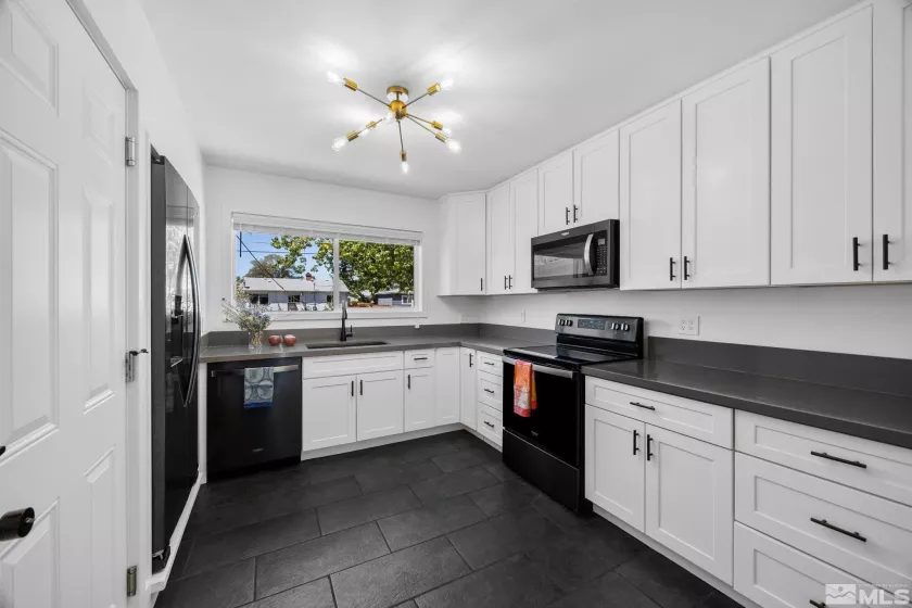 635 Lester, Reno, Nevada 89502, 3 Bedrooms Bedrooms, ,1 BathroomBathrooms,Residential,Residential,Lester,250006117