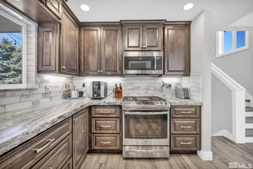 1674 Mackland, Minden, Nevada 89423, 4 Bedrooms Bedrooms, ,3 BathroomsBathrooms,Residential,Residential,Mackland,250006125