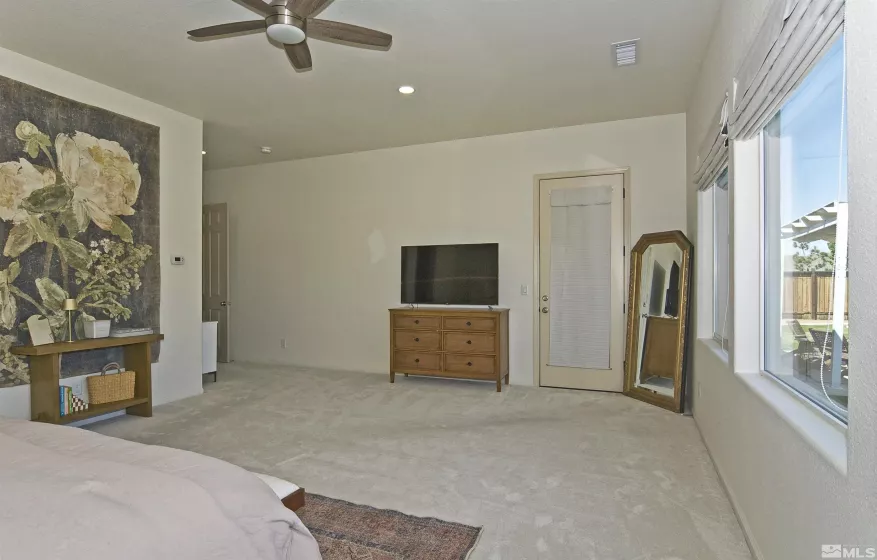 145 Horizon, Sparks, Nevada 89441, 4 Bedrooms Bedrooms, ,3 BathroomsBathrooms,Residential,Residential,Horizon,250006172