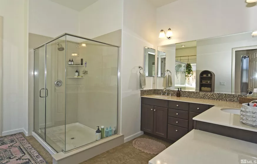 145 Horizon, Sparks, Nevada 89441, 4 Bedrooms Bedrooms, ,3 BathroomsBathrooms,Residential,Residential,Horizon,250006172