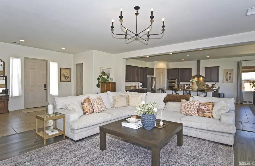 145 Horizon, Sparks, Nevada 89441, 4 Bedrooms Bedrooms, ,3 BathroomsBathrooms,Residential,Residential,Horizon,250006172