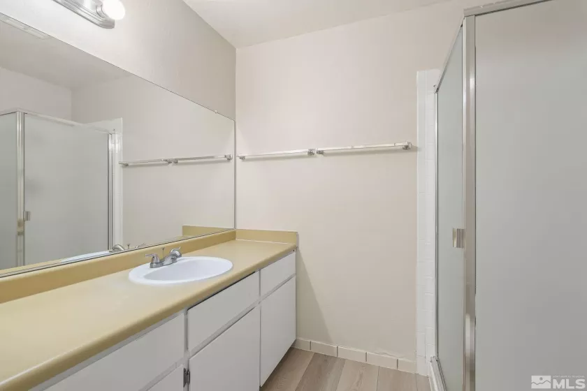 2955 Lakeside, Reno, Nevada 89509, 2 Bedrooms Bedrooms, ,2 BathroomsBathrooms,Residential,Residential,Lakeside,240015657