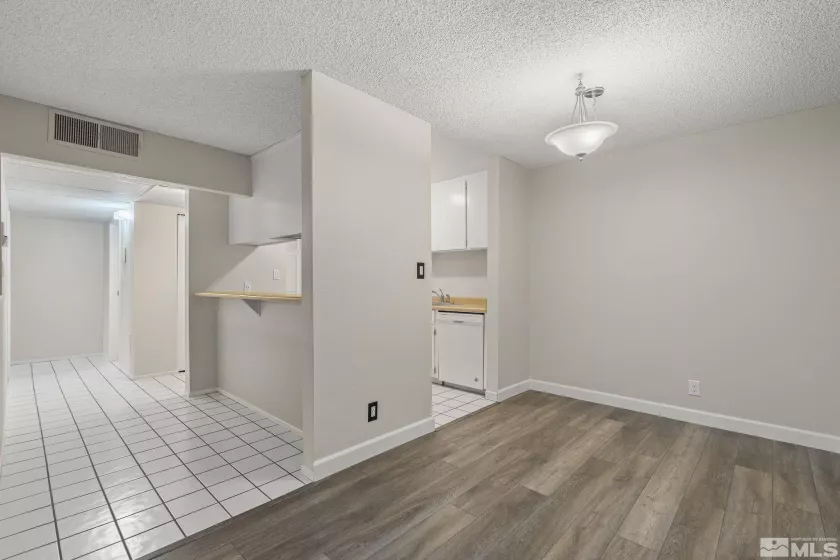 2955 Lakeside, Reno, Nevada 89509, 2 Bedrooms Bedrooms, ,2 BathroomsBathrooms,Residential,Residential,Lakeside,240015657