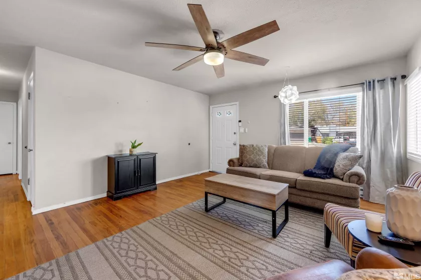1615 Keystone, Reno, Nevada 89503, 3 Bedrooms Bedrooms, ,2 BathroomsBathrooms,Residential,Residential,Keystone,250006130