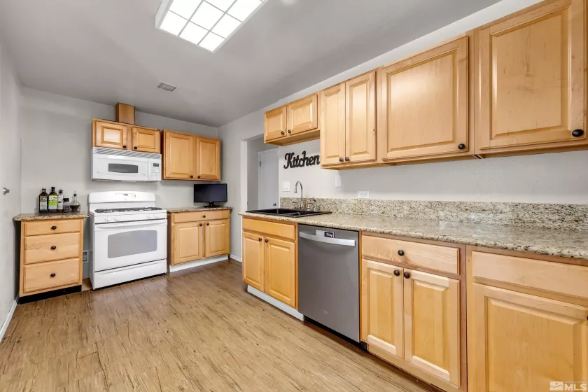 1615 Keystone, Reno, Nevada 89503, 3 Bedrooms Bedrooms, ,2 BathroomsBathrooms,Residential,Residential,Keystone,250006130