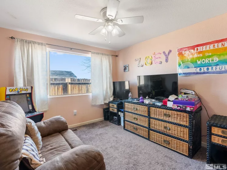 675 Jennys, Fernley, Nevada 89408, 3 Bedrooms Bedrooms, ,2 BathroomsBathrooms,Residential,Residential,Jennys,240015239