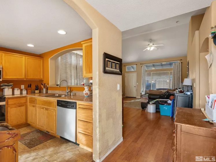 675 Jennys, Fernley, Nevada 89408, 3 Bedrooms Bedrooms, ,2 BathroomsBathrooms,Residential,Residential,Jennys,240015239