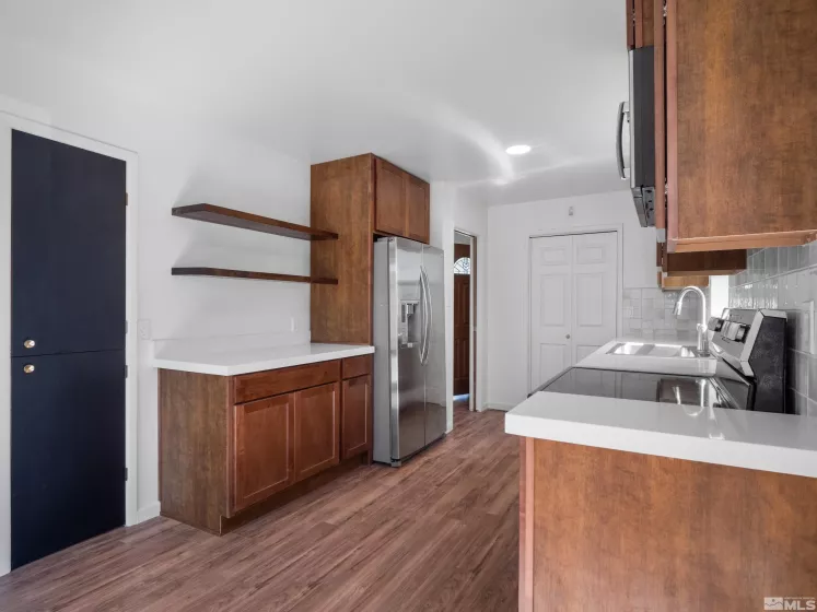 1701 Hunter, Reno, Nevada 89509, 4 Bedrooms Bedrooms, ,3 BathroomsBathrooms,Residential,Residential,Hunter,250006143