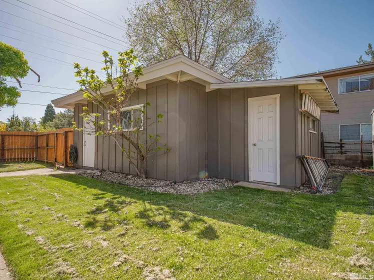 1701 Hunter, Reno, Nevada 89509, 4 Bedrooms Bedrooms, ,3 BathroomsBathrooms,Residential,Residential,Hunter,250006143