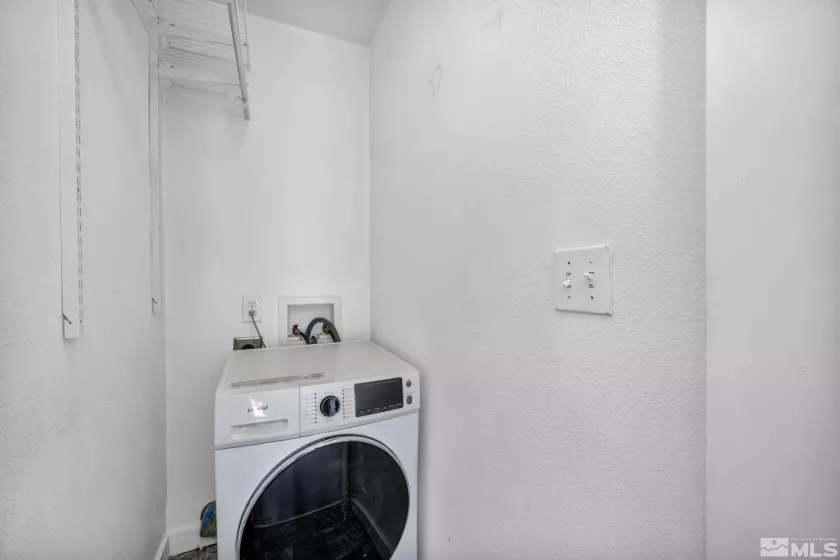 355 Wells, Reno, Nevada 89502, 2 Bedrooms Bedrooms, ,2 BathroomsBathrooms,Residential,Residential,Wells,250006144