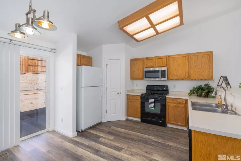 1552 Reese River, Fernley, Nevada 89408, 3 Bedrooms Bedrooms, ,2 BathroomsBathrooms,Residential,Residential,Reese River,250001570