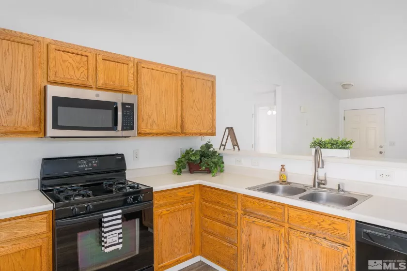 1552 Reese River, Fernley, Nevada 89408, 3 Bedrooms Bedrooms, ,2 BathroomsBathrooms,Residential,Residential,Reese River,250001570