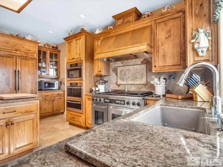 2034 Comstock, Gardnerville, Nevada 89410, 3 Bedrooms Bedrooms, ,4 BathroomsBathrooms,Residential,Residential,Comstock,240010392