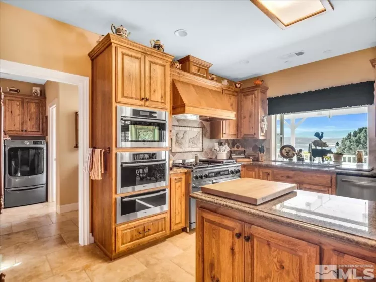 2034 Comstock, Gardnerville, Nevada 89410, 3 Bedrooms Bedrooms, ,4 BathroomsBathrooms,Residential,Residential,Comstock,240010392