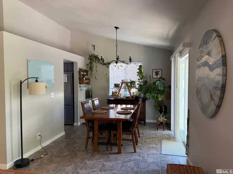 980 Sunview, Carson City, Nevada 89705, 3 Bedrooms Bedrooms, ,2 BathroomsBathrooms,Residential,Residential,Sunview,250006154