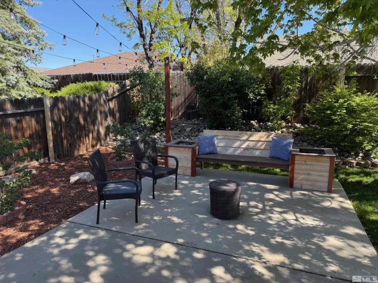 980 Sunview, Carson City, Nevada 89705, 3 Bedrooms Bedrooms, ,2 BathroomsBathrooms,Residential,Residential,Sunview,250006154