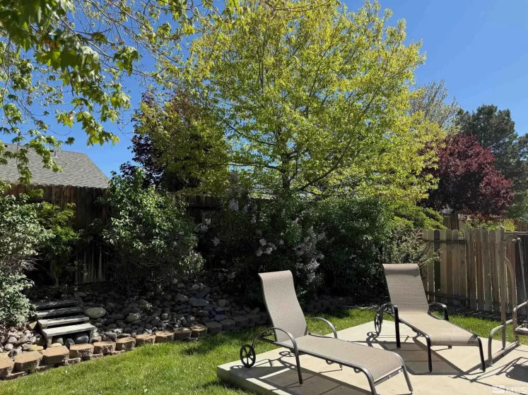 980 Sunview, Carson City, Nevada 89705, 3 Bedrooms Bedrooms, ,2 BathroomsBathrooms,Residential,Residential,Sunview,250006154