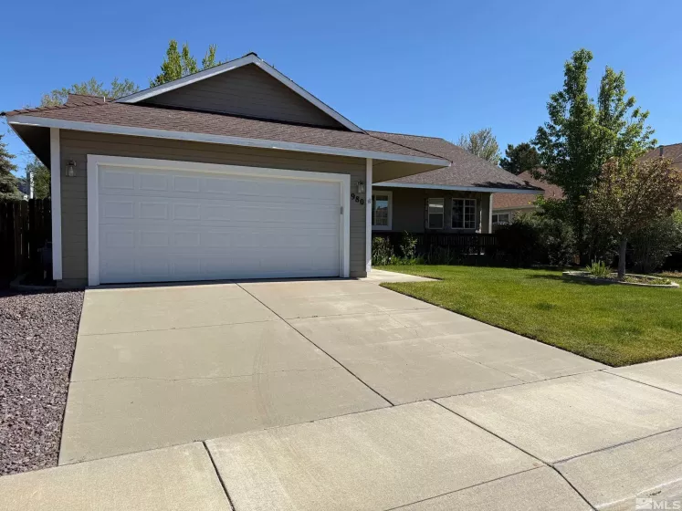 980 Sunview, Carson City, Nevada 89705, 3 Bedrooms Bedrooms, ,2 BathroomsBathrooms,Residential,Residential,Sunview,250006154