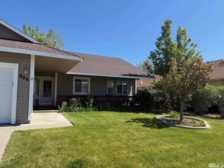 980 Sunview, Carson City, Nevada 89705, 3 Bedrooms Bedrooms, ,2 BathroomsBathrooms,Residential,Residential,Sunview,250006154