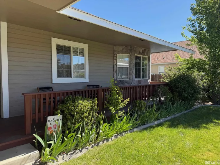 980 Sunview, Carson City, Nevada 89705, 3 Bedrooms Bedrooms, ,2 BathroomsBathrooms,Residential,Residential,Sunview,250006154