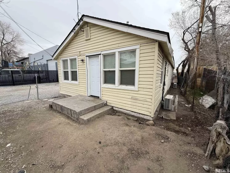 519 Elko, Reno, Nevada 89512, ,Commercial Sale,Residential,Elko,250004448