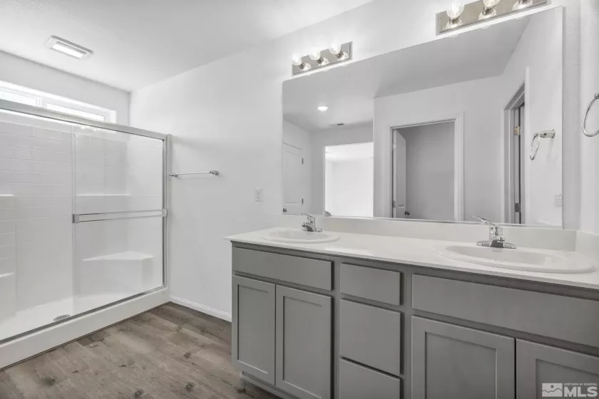 3288 Hadley, Fernley, Nevada 89408, 3 Bedrooms Bedrooms, ,2 BathroomsBathrooms,Residential,Residential,Hadley,250003331