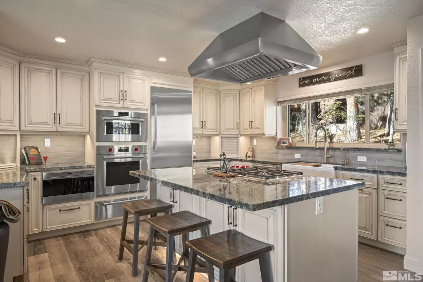 930 Spanish Springs, Sparks, Nevada 89434, 5 Bedrooms Bedrooms, ,9 BathroomsBathrooms,Residential,Residential,Spanish Springs,250006171