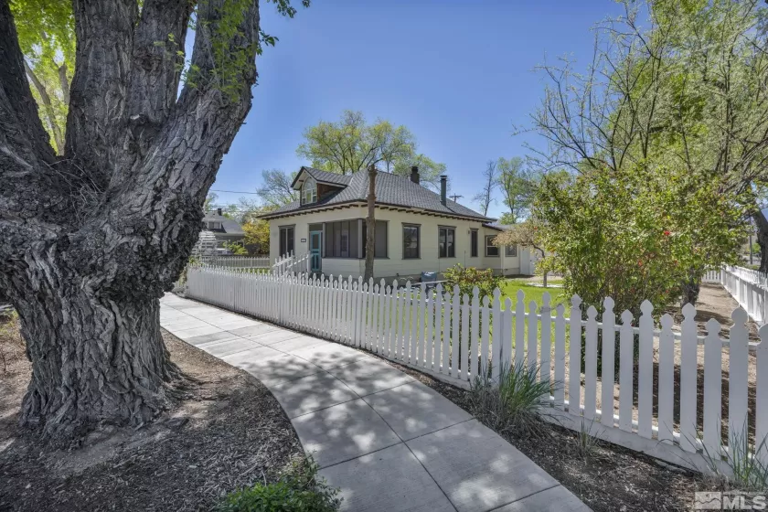 1558 First, Minden, Nevada 89423, 3 Bedrooms Bedrooms, ,3 BathroomsBathrooms,Residential,Residential,First,250006176