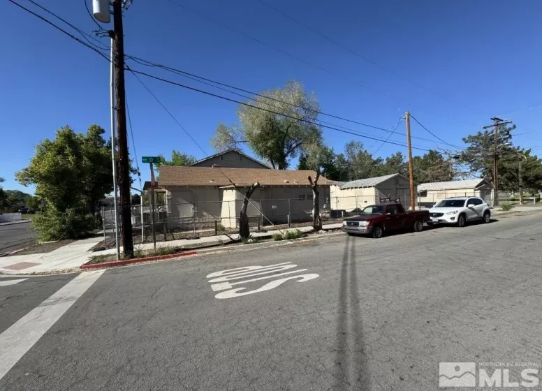 400 4th, Sparks, Nevada 89431, ,Residential Income,Residential,4th,250006177