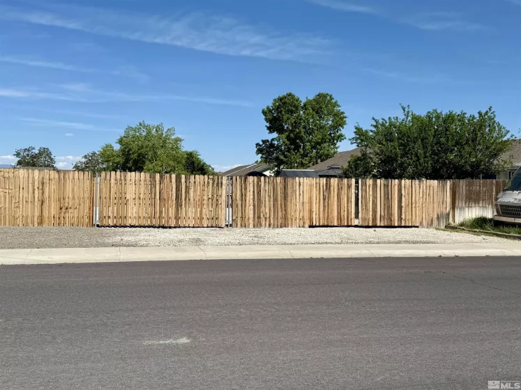 387 Colorado, Fallon, Nevada 89406, 3 Bedrooms Bedrooms, ,2 BathroomsBathrooms,Residential,Residential,Colorado,250006184