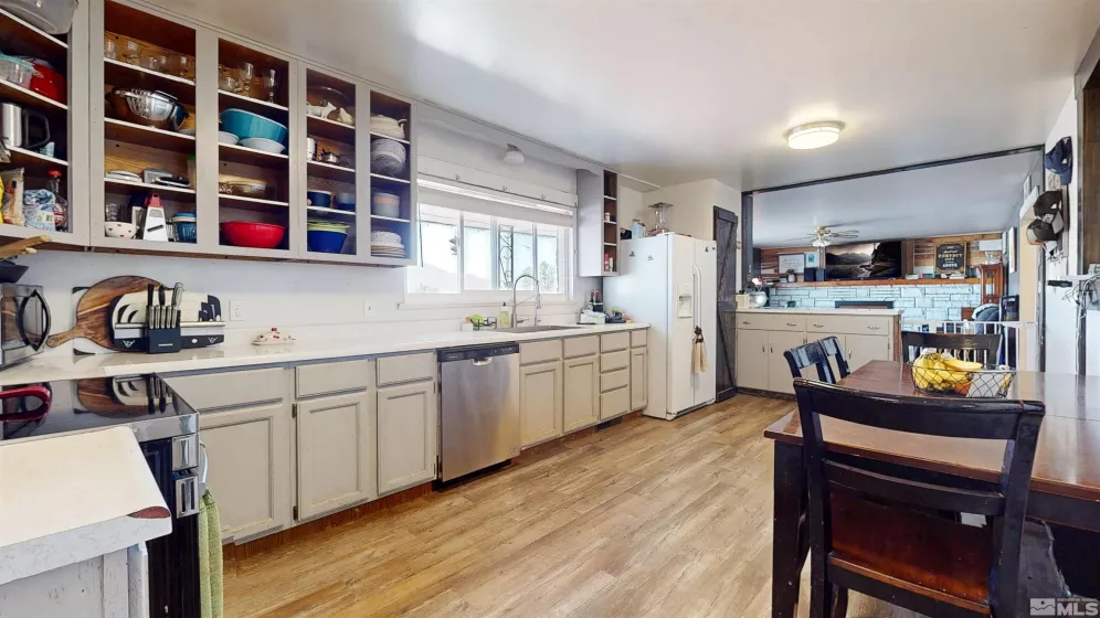 100 Pleasant, Winnemucca, Nevada 89445, 5 Bedrooms Bedrooms, ,2 BathroomsBathrooms,Residential,Residential,Pleasant,250006182
