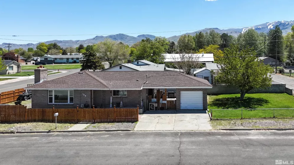 100 Pleasant, Winnemucca, Nevada 89445, 5 Bedrooms Bedrooms, ,2 BathroomsBathrooms,Residential,Residential,Pleasant,250006182