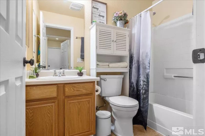 17357 Bear Lake, Reno, Nevada 89508, 3 Bedrooms Bedrooms, ,2 BathroomsBathrooms,Residential,Residential,Bear Lake,250006185