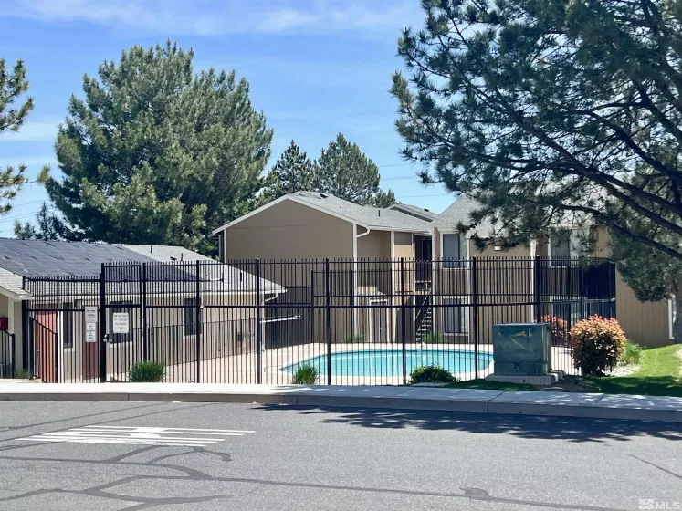 3865 Leonesio, Reno, Nevada 89512, 2 Bedrooms Bedrooms, ,1 BathroomBathrooms,Residential,Residential,Leonesio,250006188