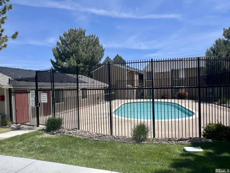 3865 Leonesio, Reno, Nevada 89512, 2 Bedrooms Bedrooms, ,1 BathroomBathrooms,Residential,Residential,Leonesio,250006188