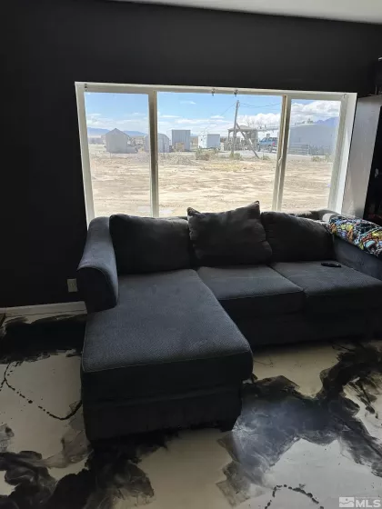 192 Mustang, Round Mountain, Nevada 89045, 4 Bedrooms Bedrooms, ,2 BathroomsBathrooms,Residential,Residential,Mustang,250005927