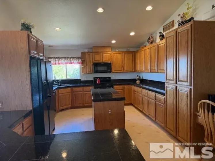 921 Red Rock, Fernley, Nevada 89408, 4 Bedrooms Bedrooms, ,2 BathroomsBathrooms,Residential,Residential,Red Rock,250005931